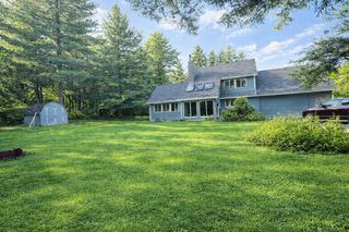 10905 Breezy Lawn Road, Spring Grove, IL 60081