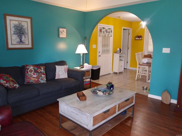 800 Redwood Drive, Paragould, AR 72450