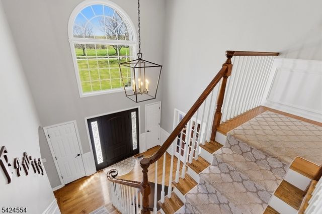 1 Samantha Ln, Washington Twp., NJ 07830