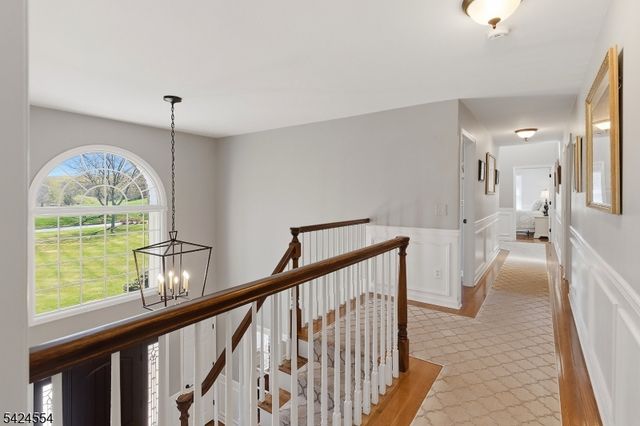 1 Samantha Ln, Washington Twp., NJ 07830