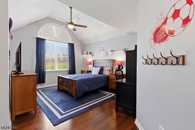 1 Samantha Ln, Washington Twp., NJ 07830