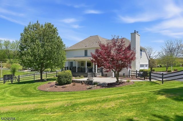1 Samantha Ln, Washington Twp., NJ 07830