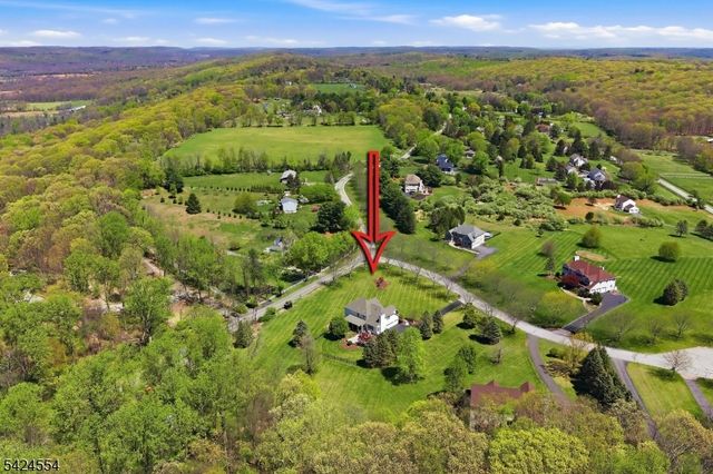 1 Samantha Ln, Washington Twp., NJ 07830