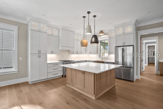 4 Harborview Cir, Beaufort, SC 29007