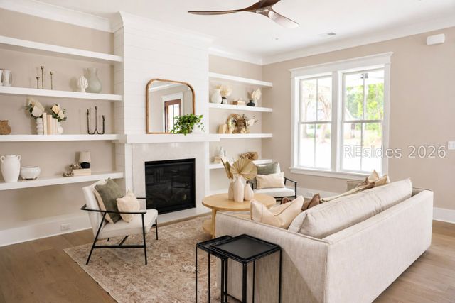 4 Harborview Cir, Beaufort, SC 29007
