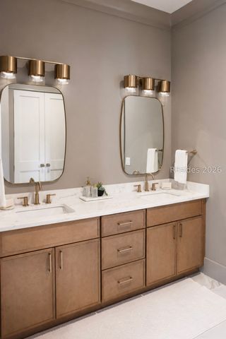 4 Harborview Cir, Beaufort, SC 29007