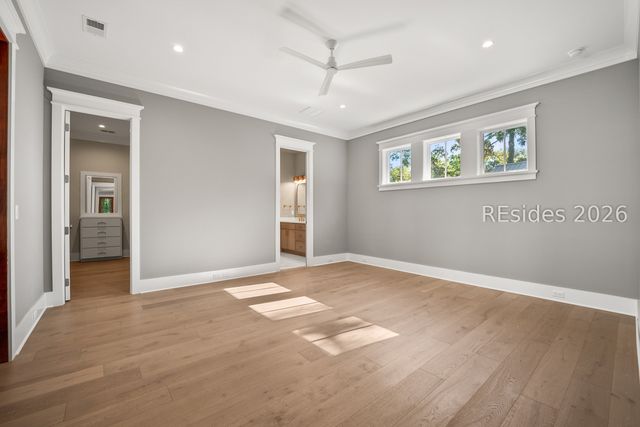 4 Harborview Cir, Beaufort, SC 29007