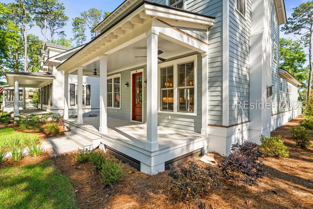 4 Harborview Cir, Beaufort, SC 29007