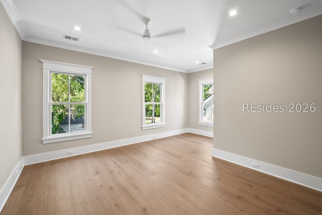 4 Harborview Cir, Beaufort, SC 29007