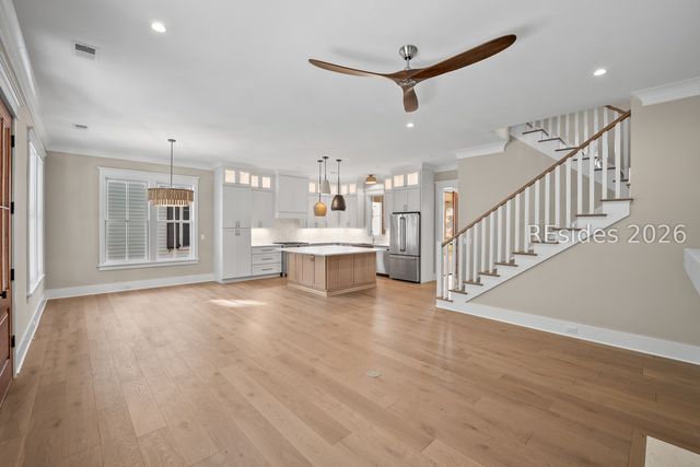 4 Harborview Cir, Beaufort, SC 29007