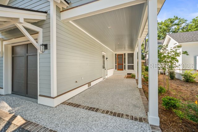 4 Harborview Cir, Beaufort, SC 29007