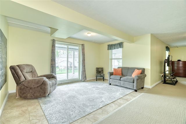 128 Southend Sq, Henrietta, NY 14586