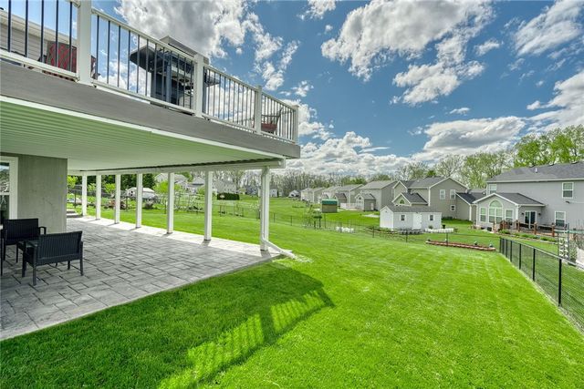 128 Southend Sq, Henrietta, NY 14586