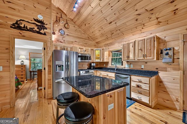 162 Primrose Court, Ellijay, GA 30540