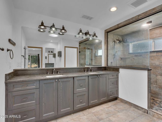 7917 SATURN Drive, Flagstaff, AZ 86004