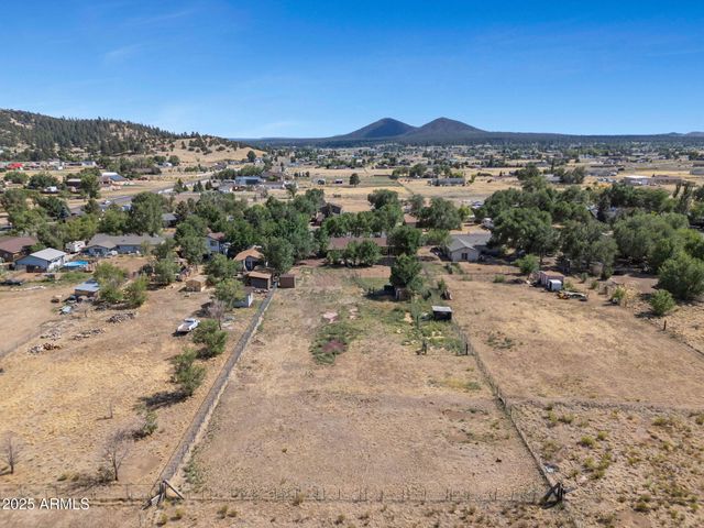 7917 SATURN Drive, Flagstaff, AZ 86004