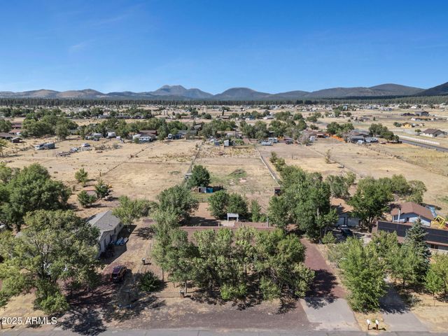 7917 SATURN Drive, Flagstaff, AZ 86004