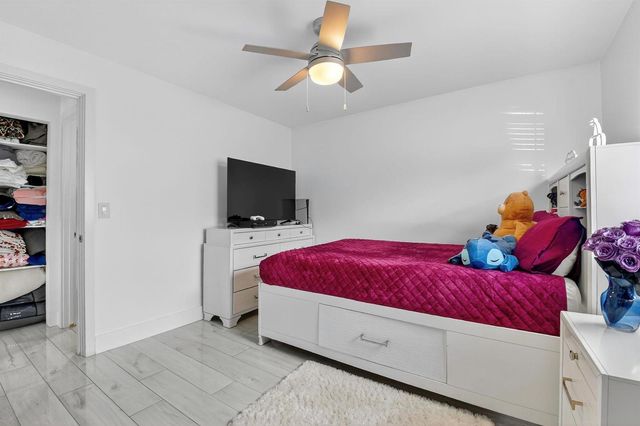 449 SW 4th Avenue, Boynton Beach, FL 33435