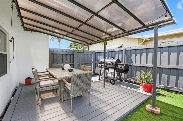 449 SW 4th Avenue, Boynton Beach, FL 33435