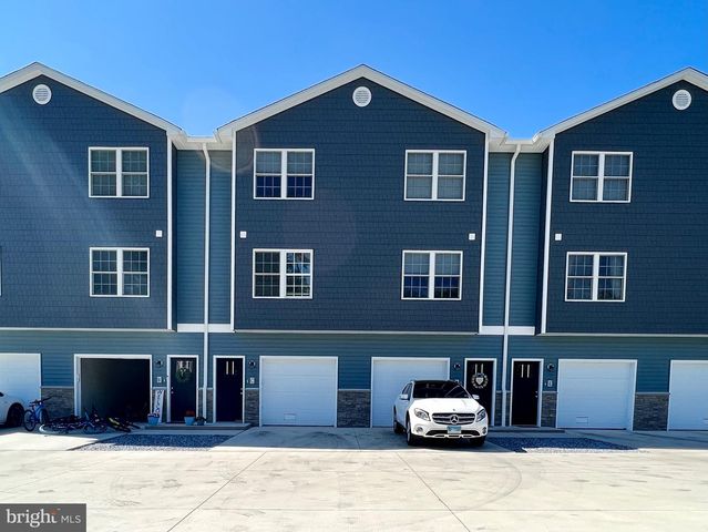 46-B W PITTSFIELD ST, Pennsville, NJ 08070