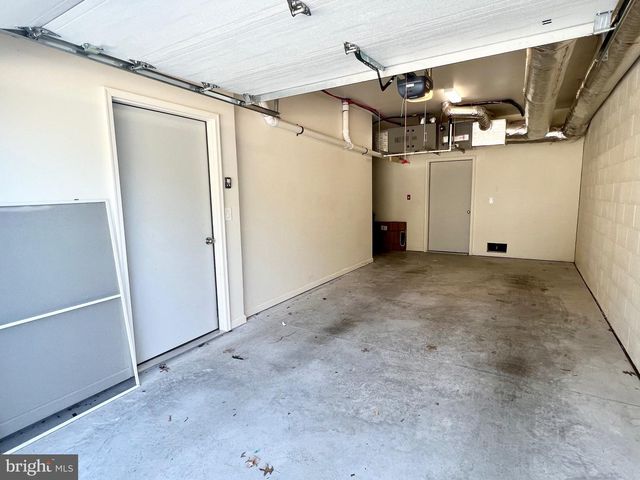 46-B W PITTSFIELD ST, Pennsville, NJ 08070