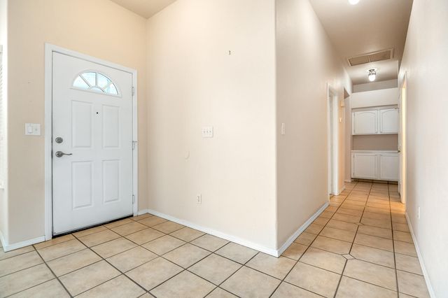 5449 W Ashland Court, Visalia, CA 93277