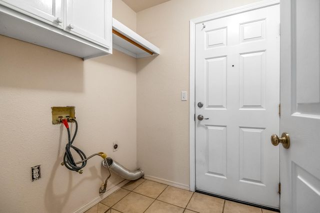 5449 W Ashland Court, Visalia, CA 93277