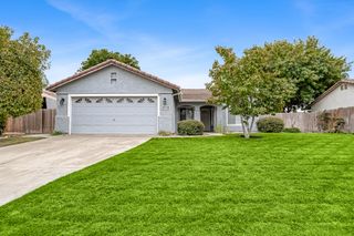 5449 W Ashland Court, Visalia, CA 93277