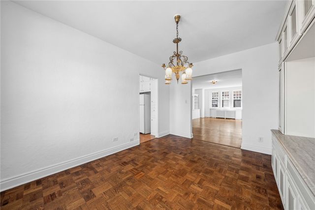 166 N Dithridge St 2A, Oakland, PA 15213