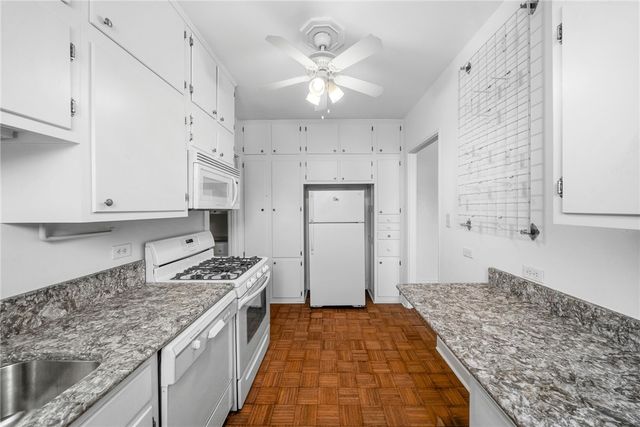 166 N Dithridge St 2A, Oakland, PA 15213