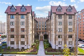 166 N Dithridge St 2A, Oakland, PA 15213