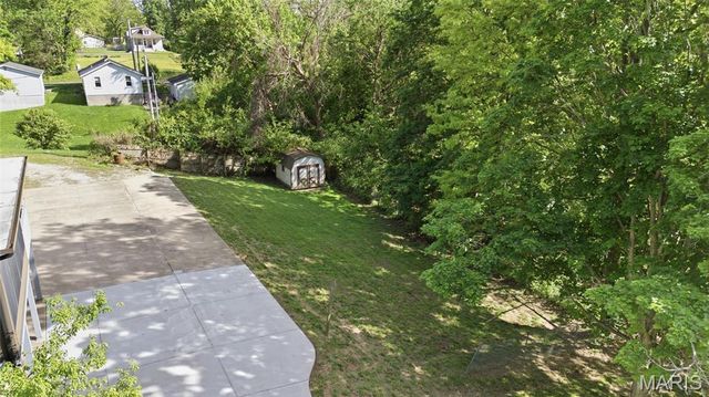 405 W Schaefer Street, Columbia, IL 62236