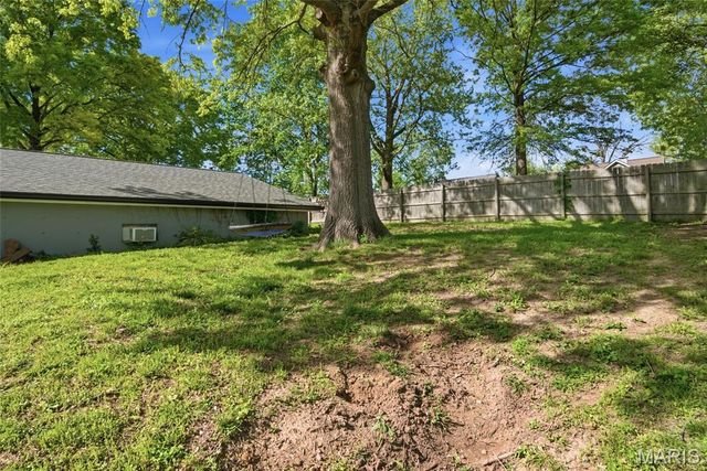 405 W Schaefer Street, Columbia, IL 62236