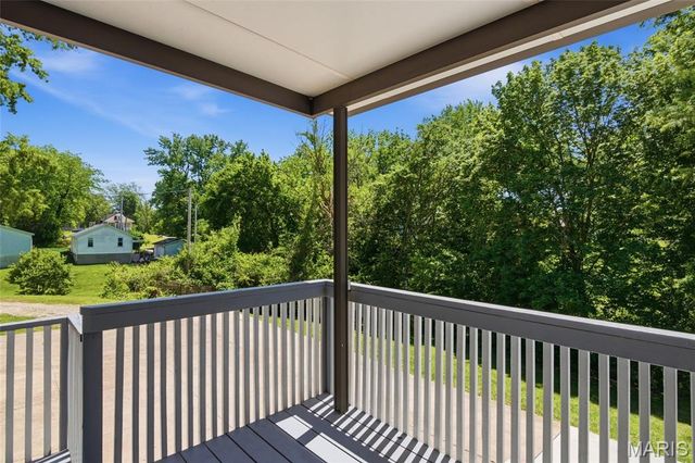 405 W Schaefer Street, Columbia, IL 62236