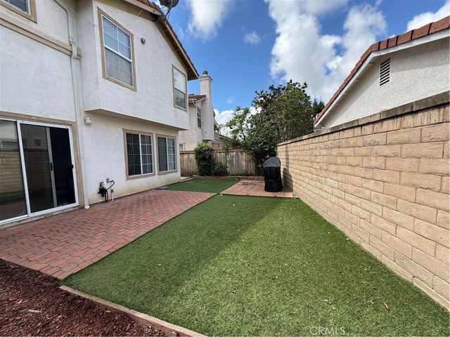 200 River Rock Court, Santee, CA 92071