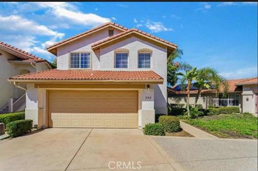 200 River Rock Court, Santee, CA 92071