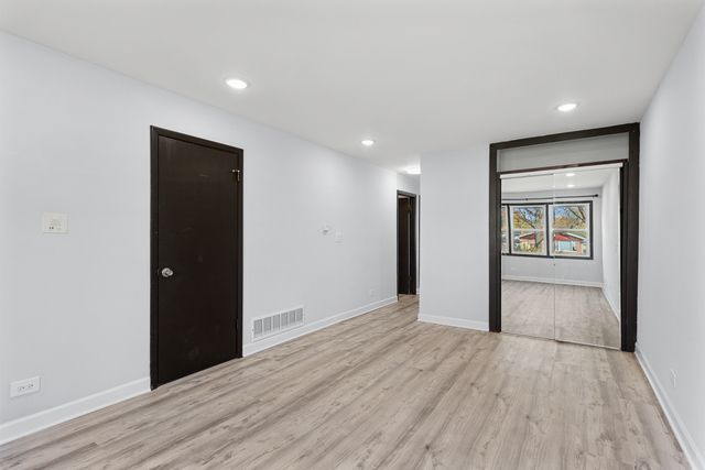 55 W ANN Street B, Lombard, IL 60148