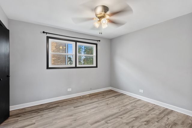 55 W ANN Street B, Lombard, IL 60148