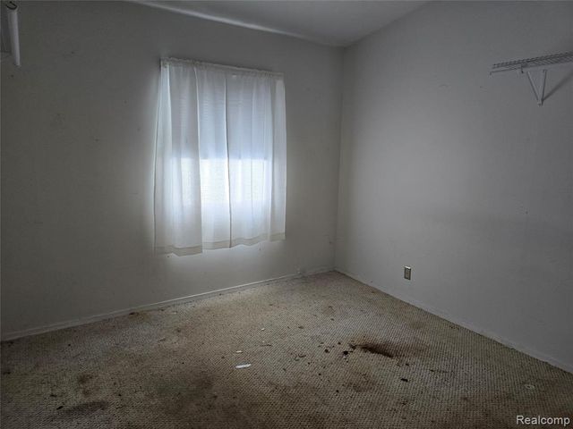 6302 Springdale Boulevard, Grand Blanc, MI 48439