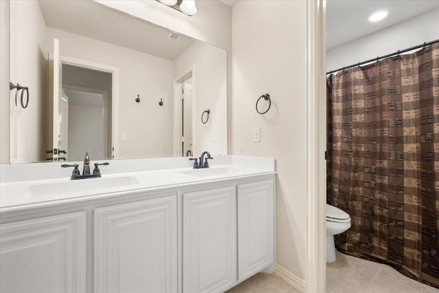 4208 Sweet Clover Lane, Fort Worth, TX 76036