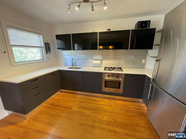 151 Palisade Avenue C2, Englewood, NJ 07631