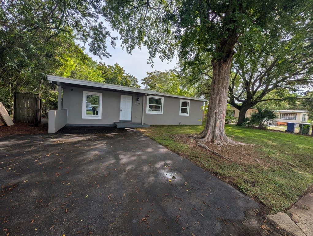 1733 NW 18th Street, Fort Lauderdale, FL 33311