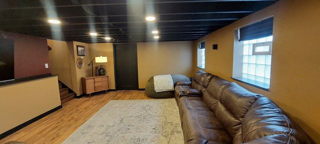 10824 Laporte Avenue, Oak Lawn, IL 60453