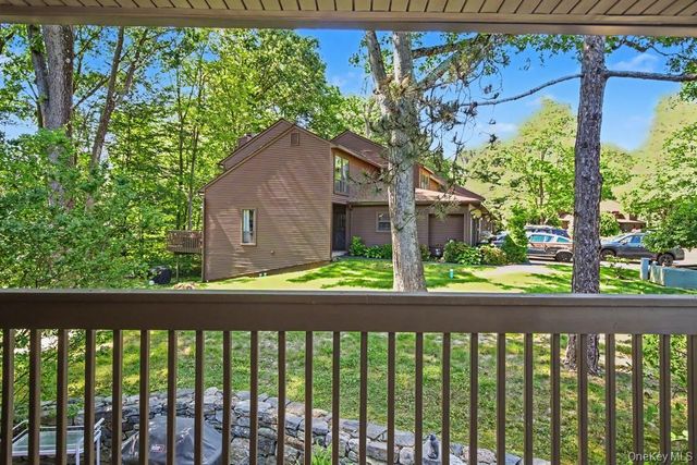 86 Woods Brooke Terrace, Ossining, NY 10562
