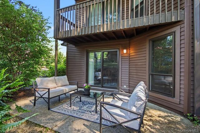 86 Woods Brooke Terrace, Ossining, NY 10562