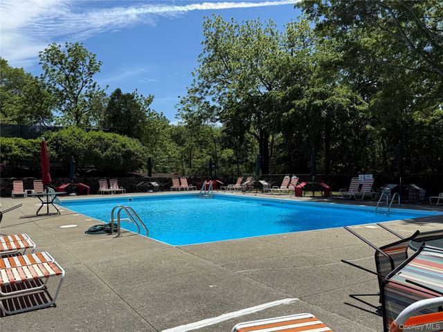 86 Woods Brooke Terrace, Ossining, NY 10562