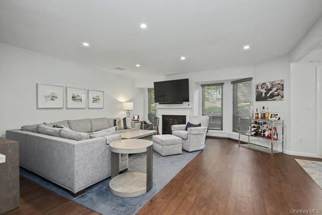 86 Woods Brooke Terrace, Ossining, NY 10562