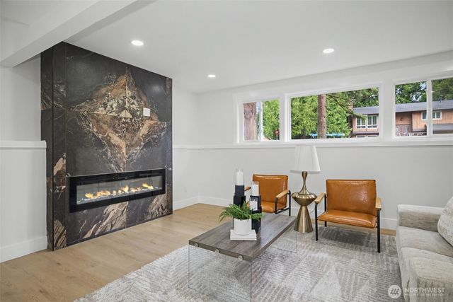 9603 NE 203 Street, Bothell, WA 98011