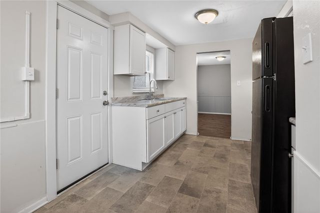 12148 Harvard Dr, Penn Hills, PA 15235