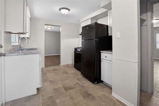 12148 Harvard Dr, Penn Hills, PA 15235